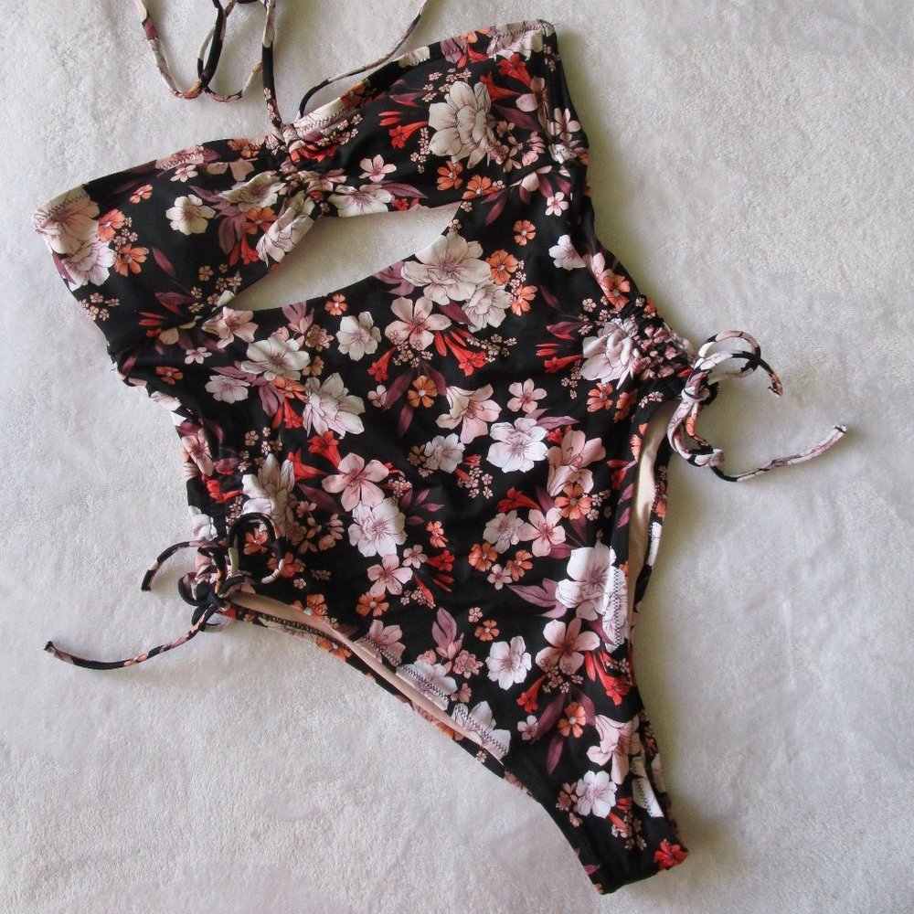 One Piece Bikini